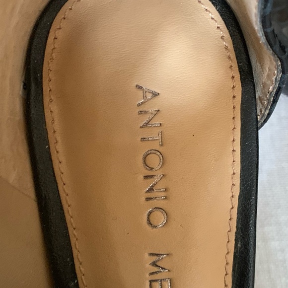 Black Snake skin textured Sandals - Picture 3 of 3